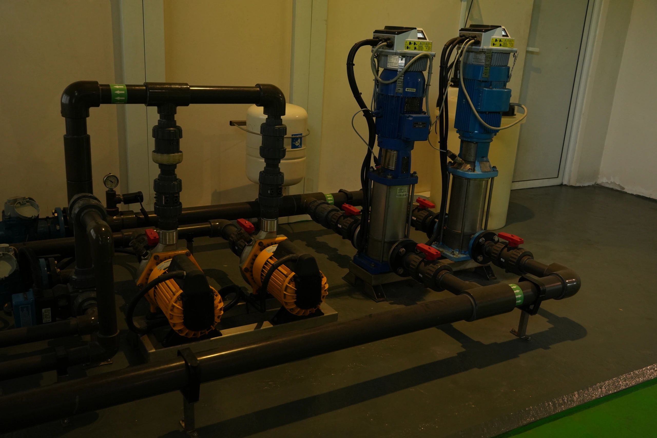 Plumbing pipes and water system installation